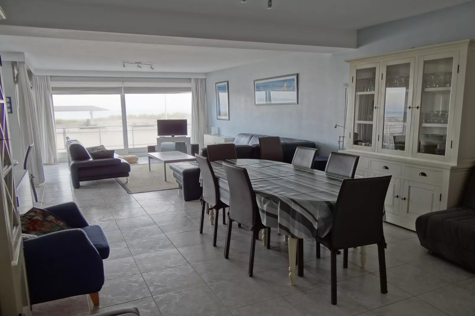 SEASIGHT A 0004-Dining room
