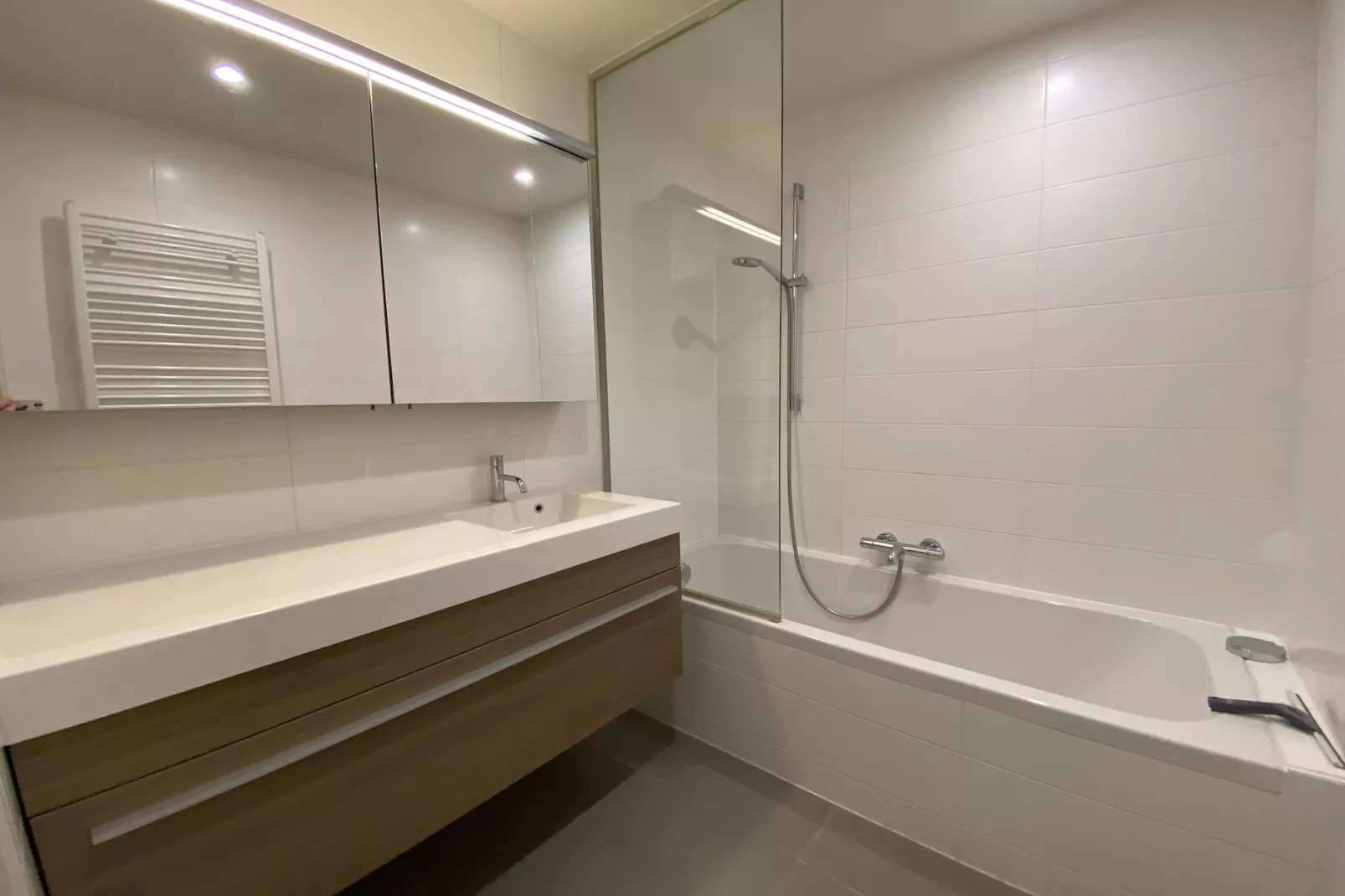 LECTUS 233/0201-Bathroom