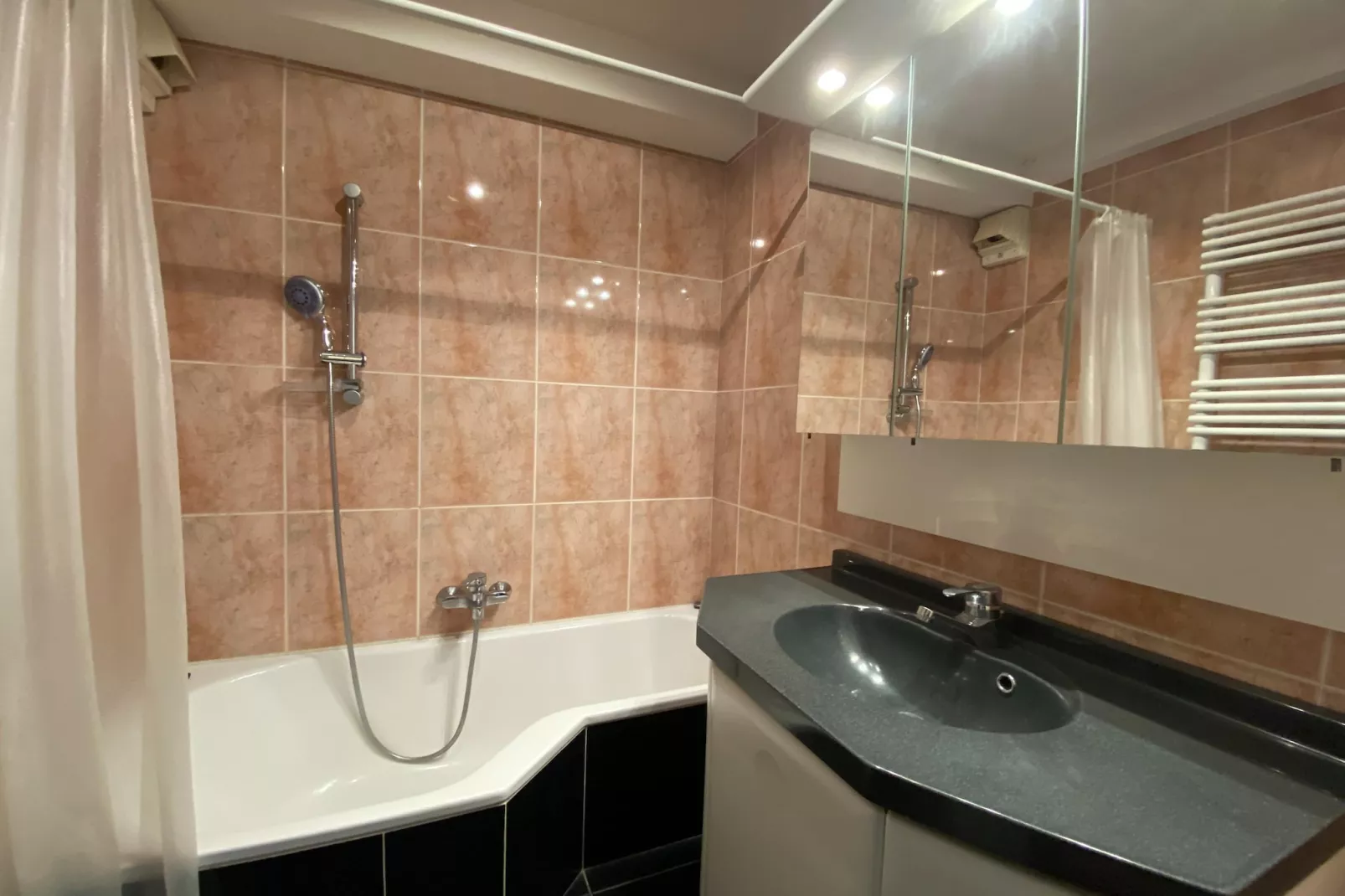 ALVA 0201-Bathroom