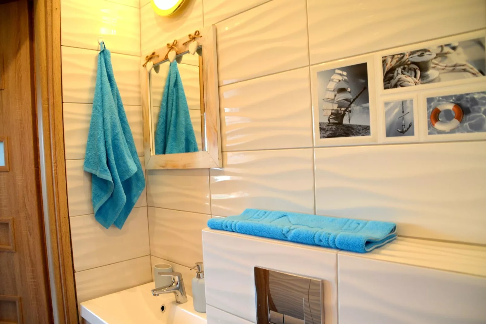 Semi-detached house, Niechorze-72 qm, 6 Pers.-Bathroom