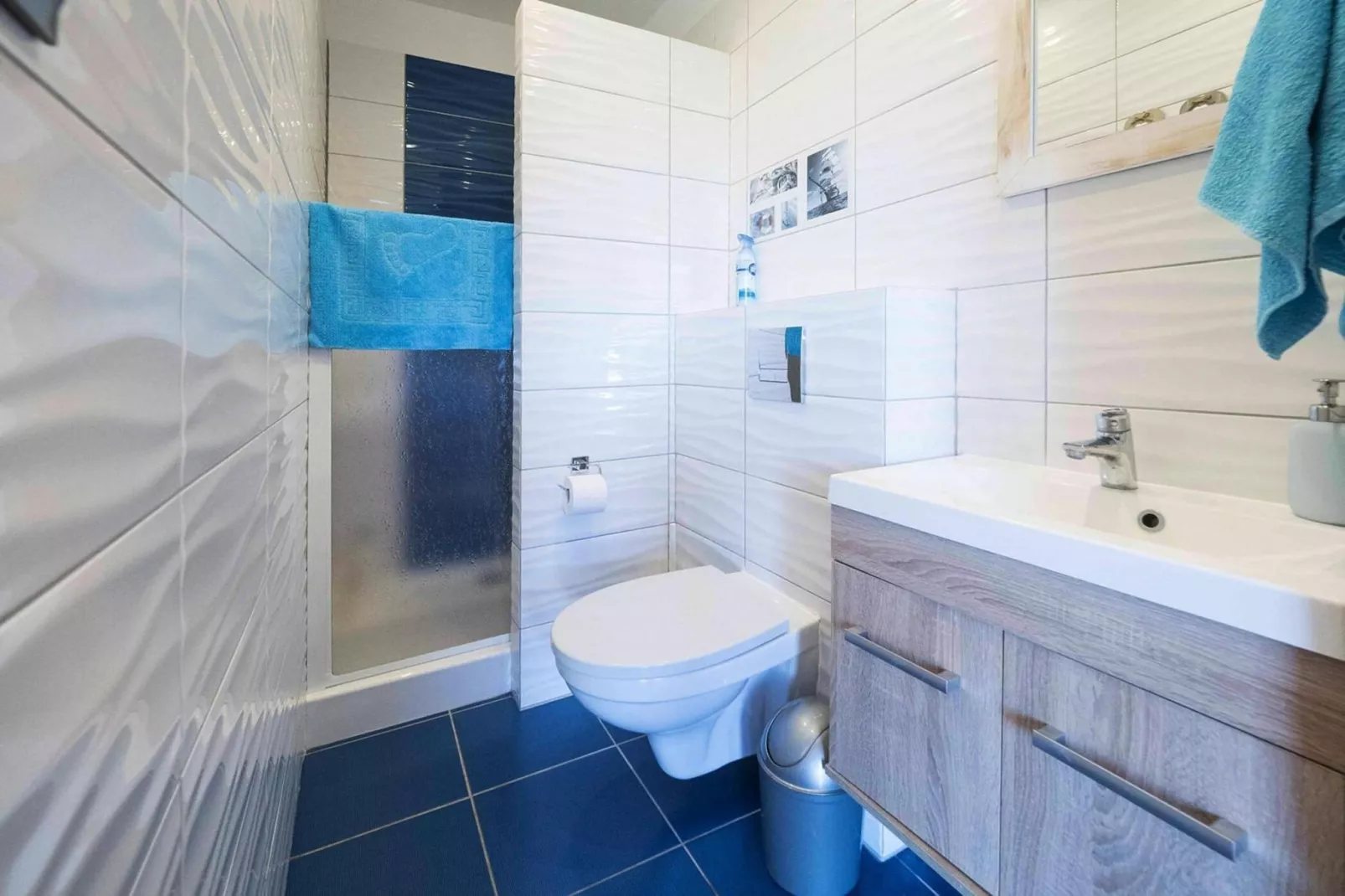 Semi-detached house, Niechorze-72 qm, 6 Pers.-Bathroom