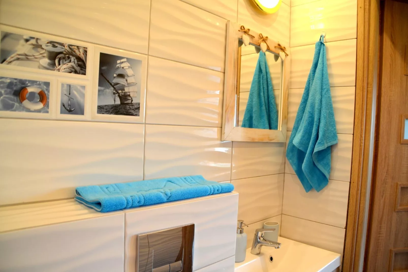 Semi-detached house, Niechorze-72 qm, 6 Pers.-Bathroom
