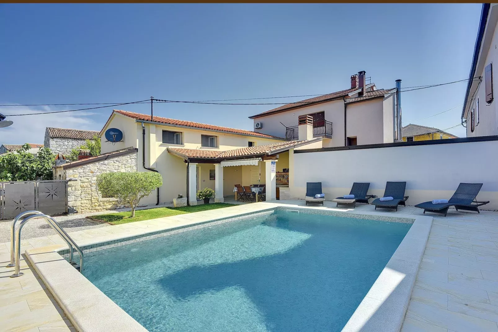 Viletta Valtura-Pool