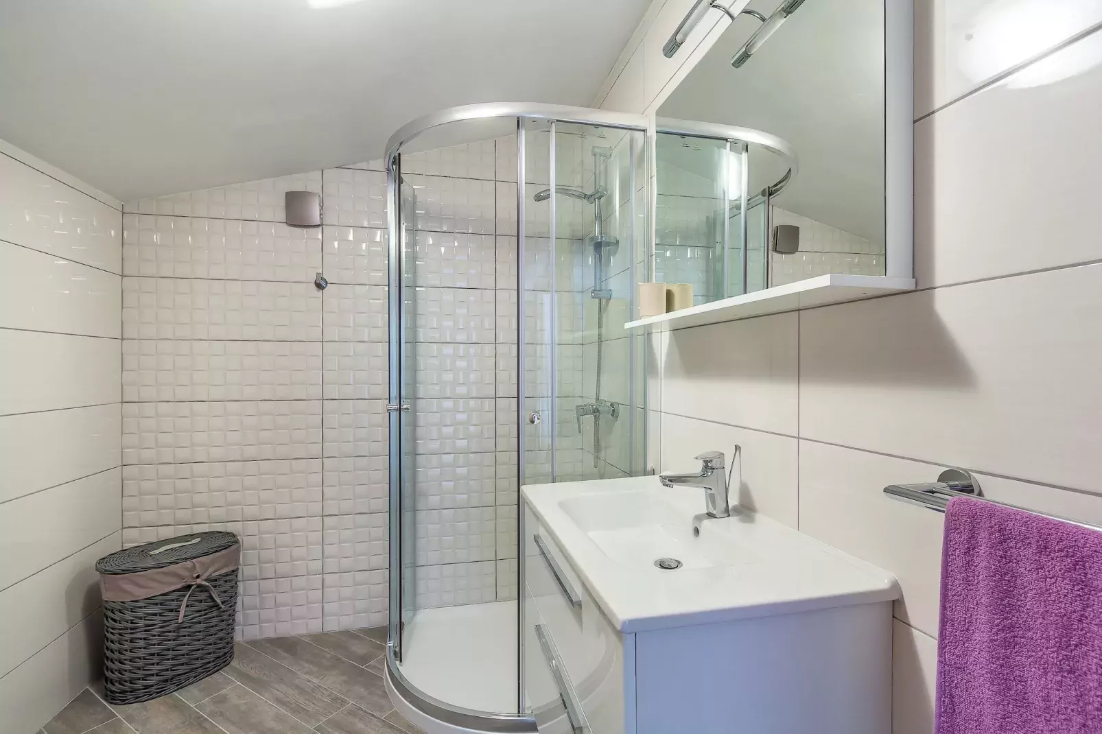 Viletta Valtura-Bathroom