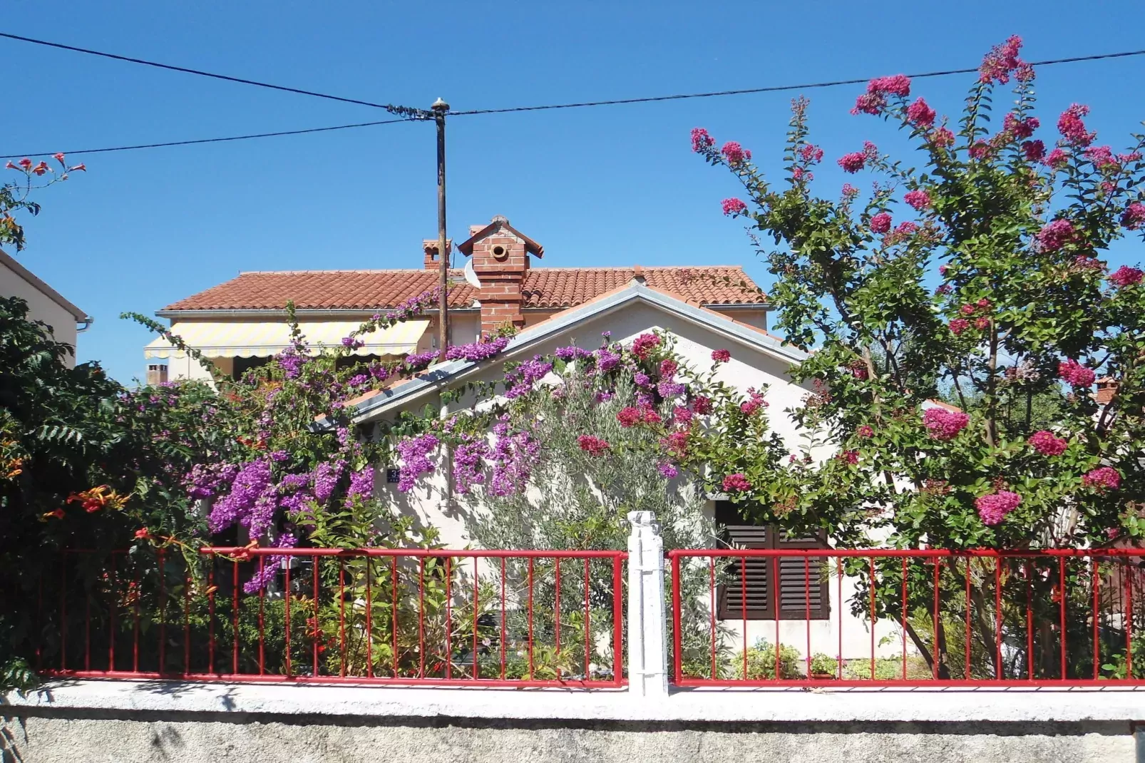 Apartment Pomer-Exterior summer