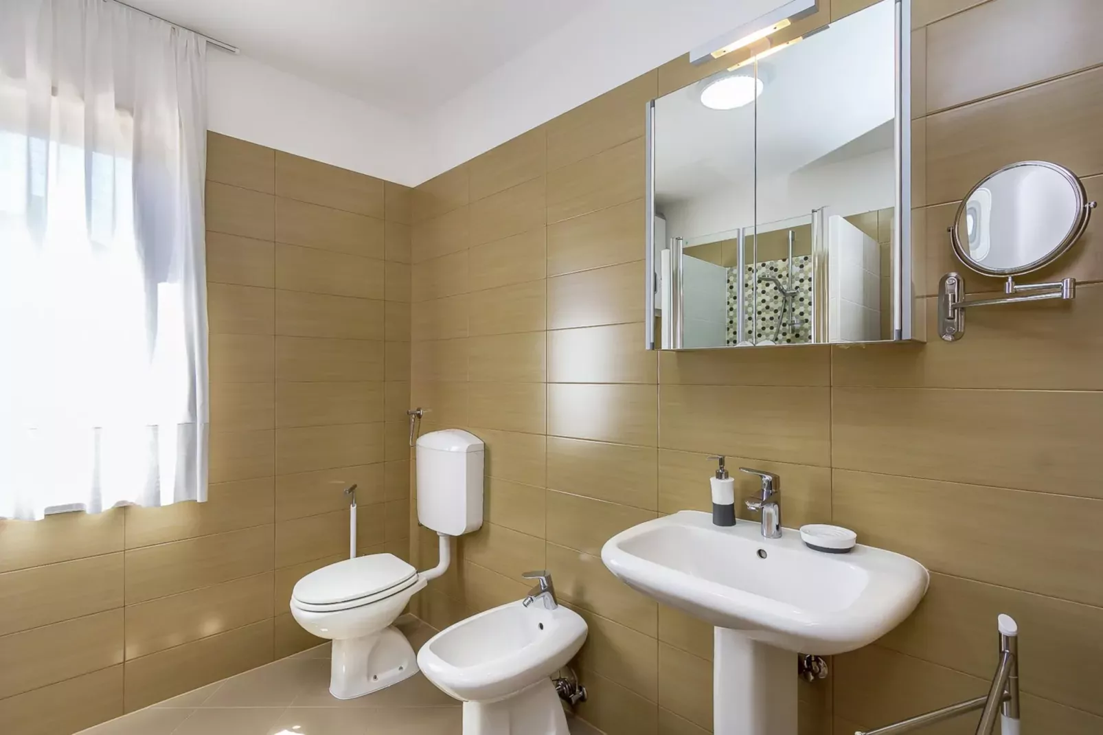 Viviana-Bathroom