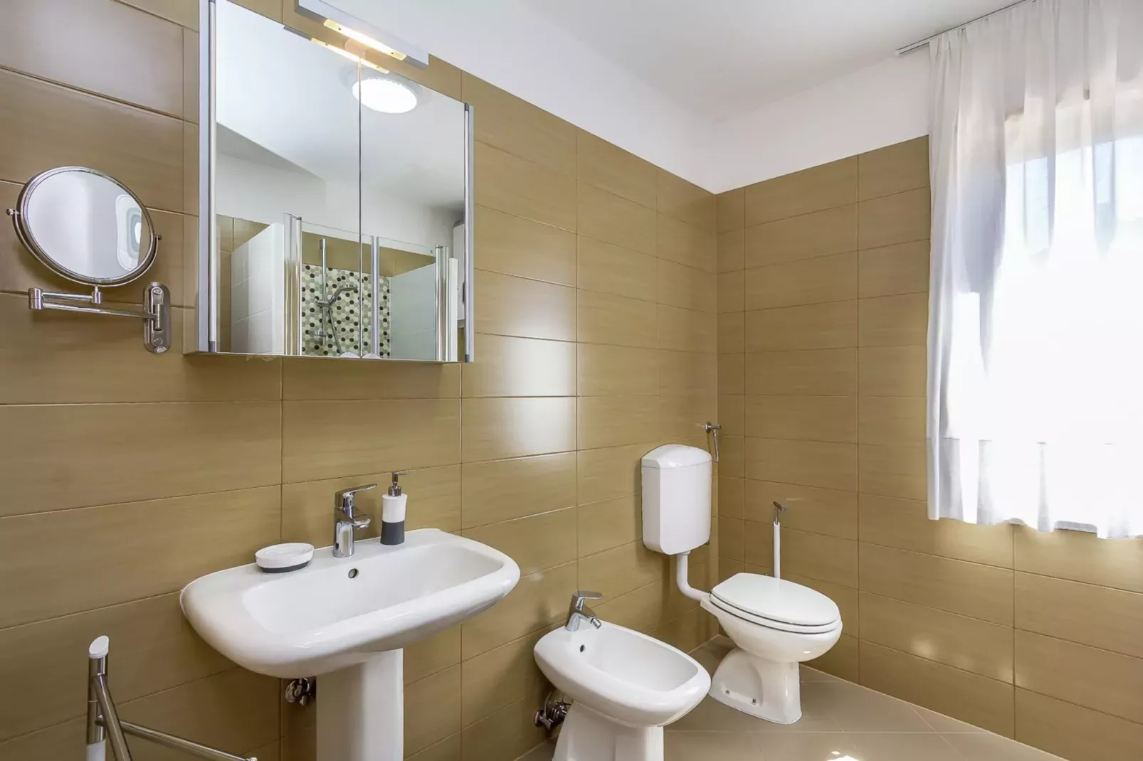 Viviana-Bathroom
