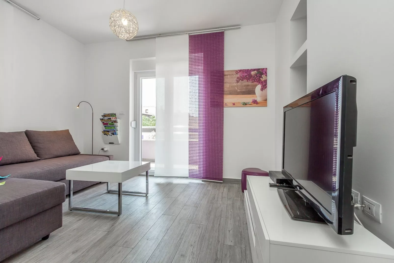 Casa Moderna-Dining room