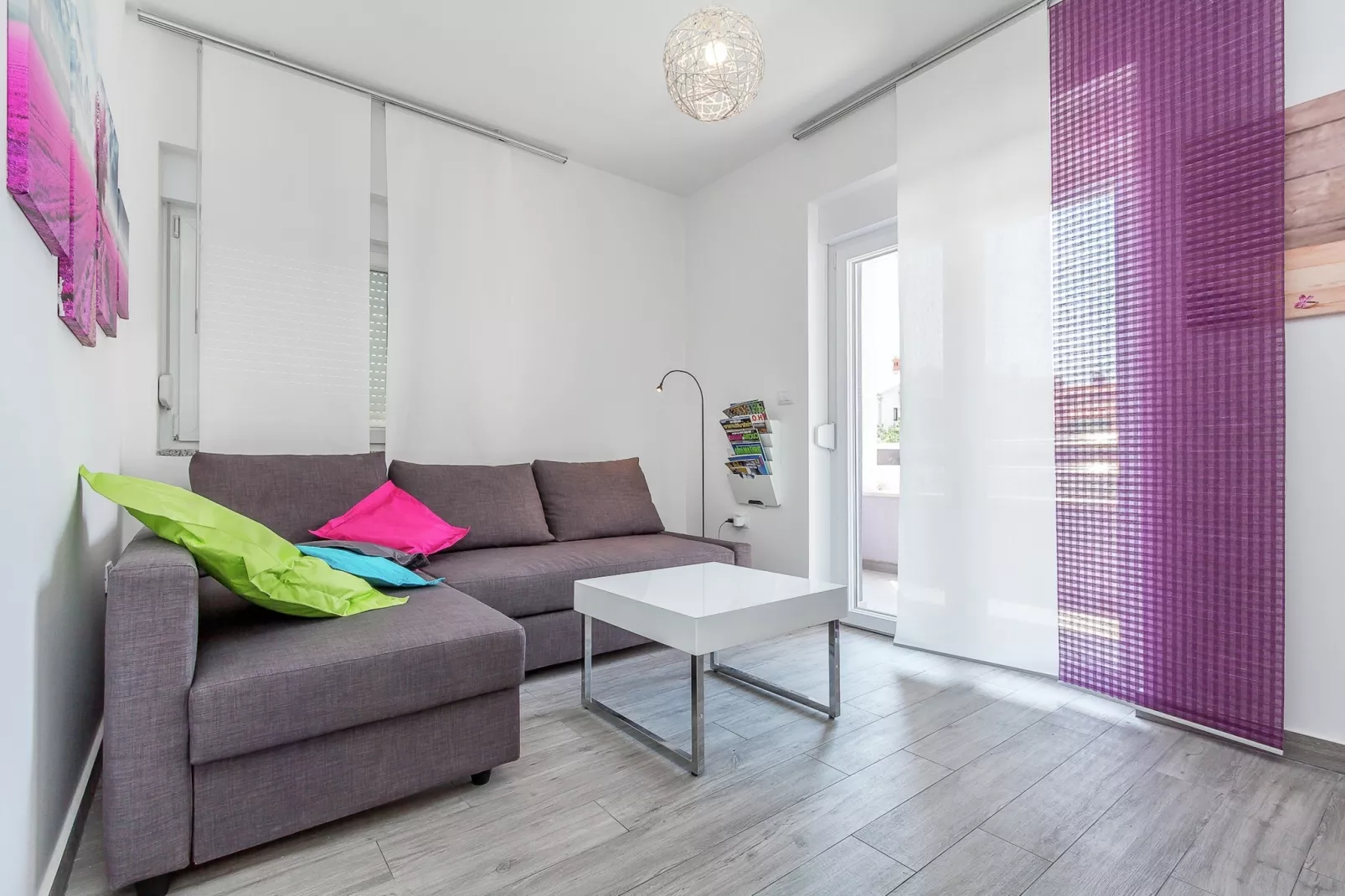 Casa Moderna-Dining room