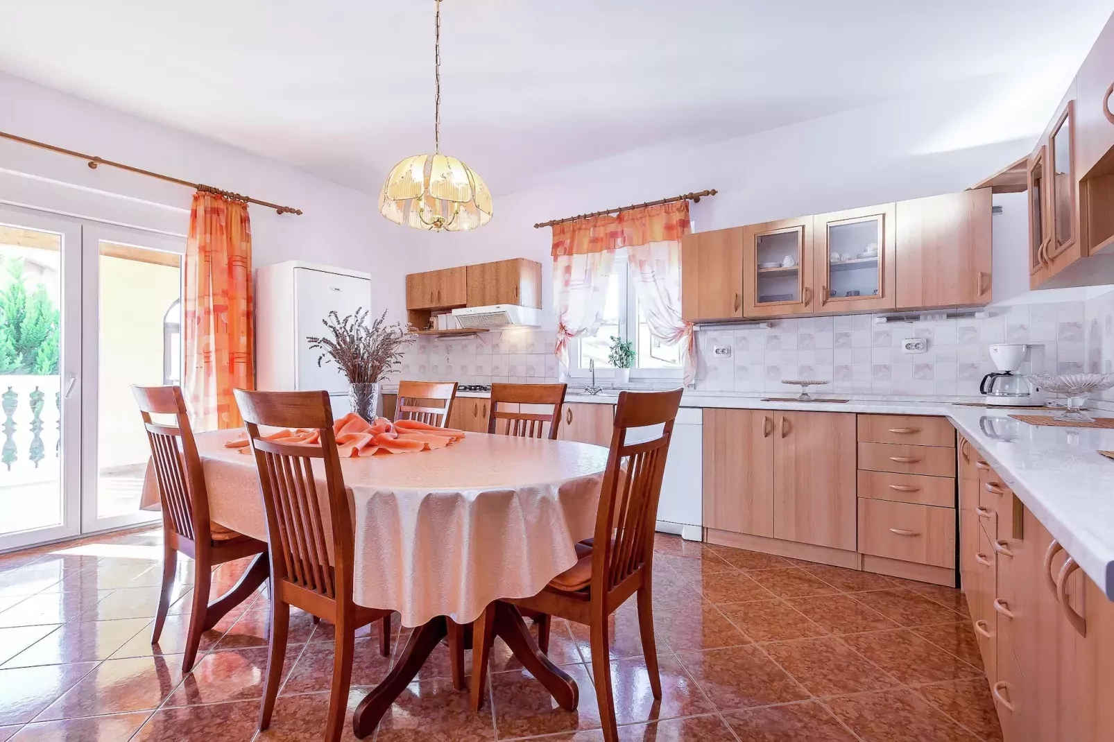 Casa Vesna-Dining room