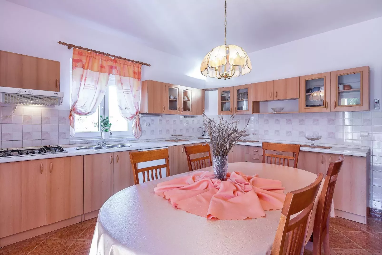 Casa Vesna-Dining room