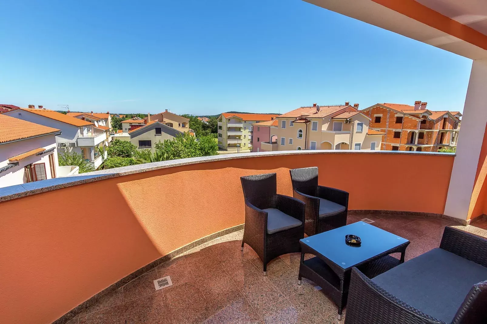 Marich A4-Terrace balcony