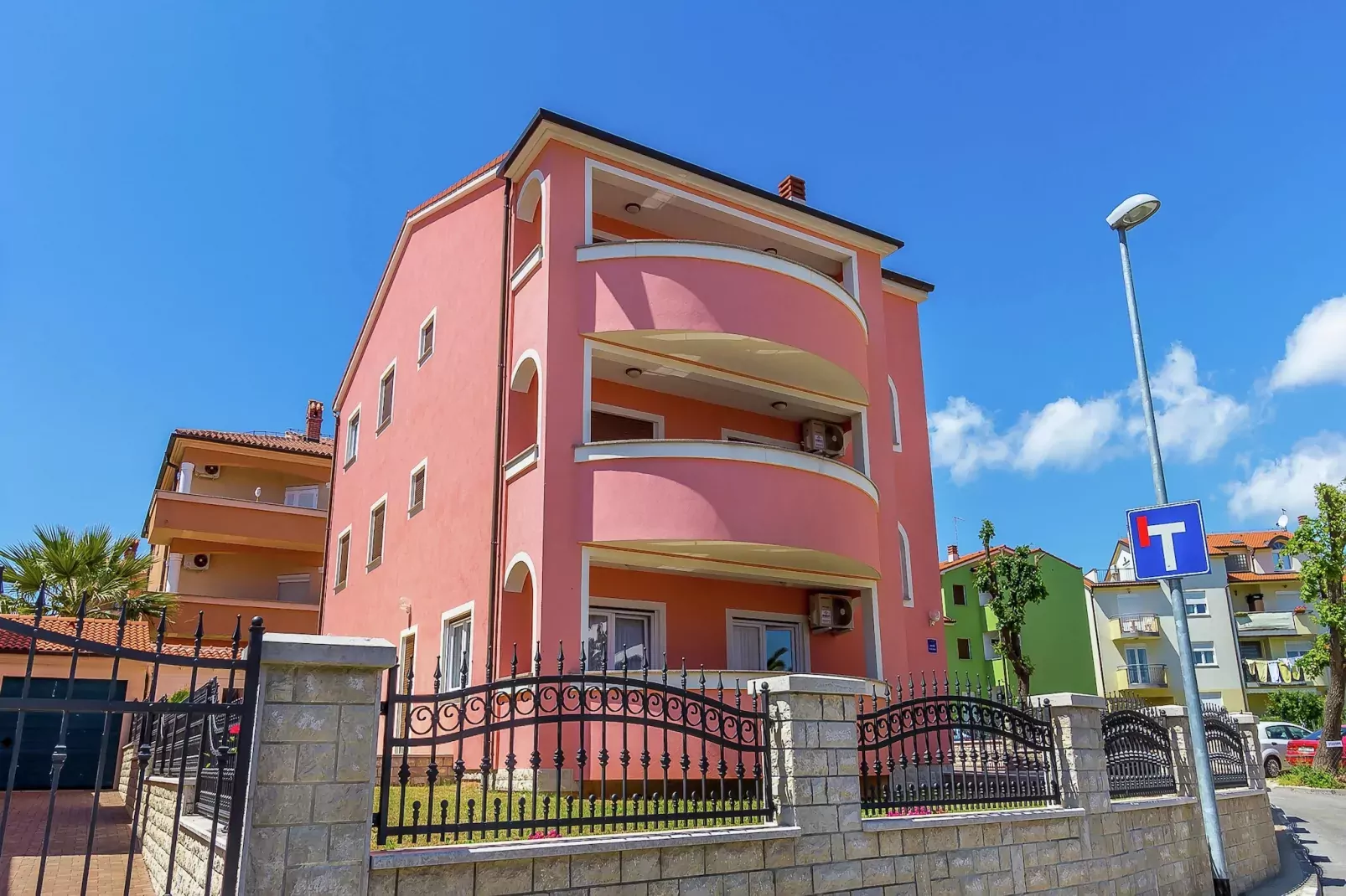 Marich A5-Exterior summer