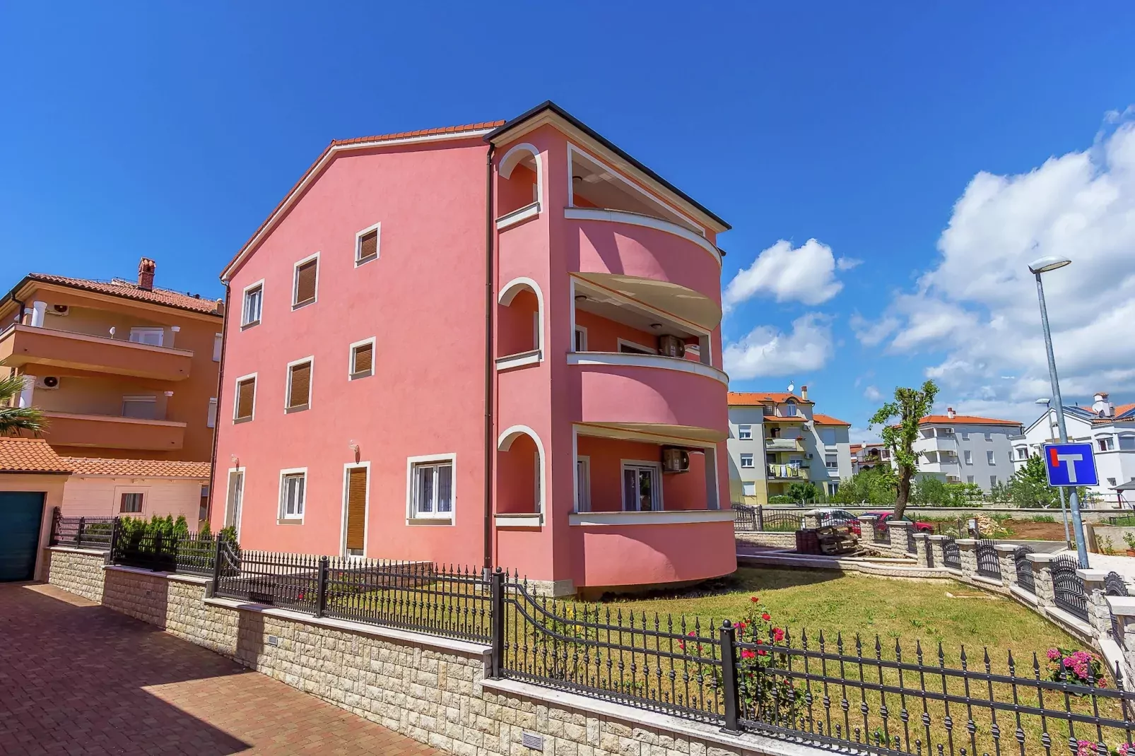 Marich A5-Exterior summer