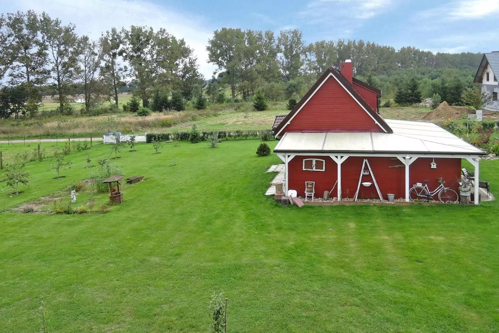 Holiday House Troszyn  Himbeer Haus 60 qm-Außenbereich Sommer