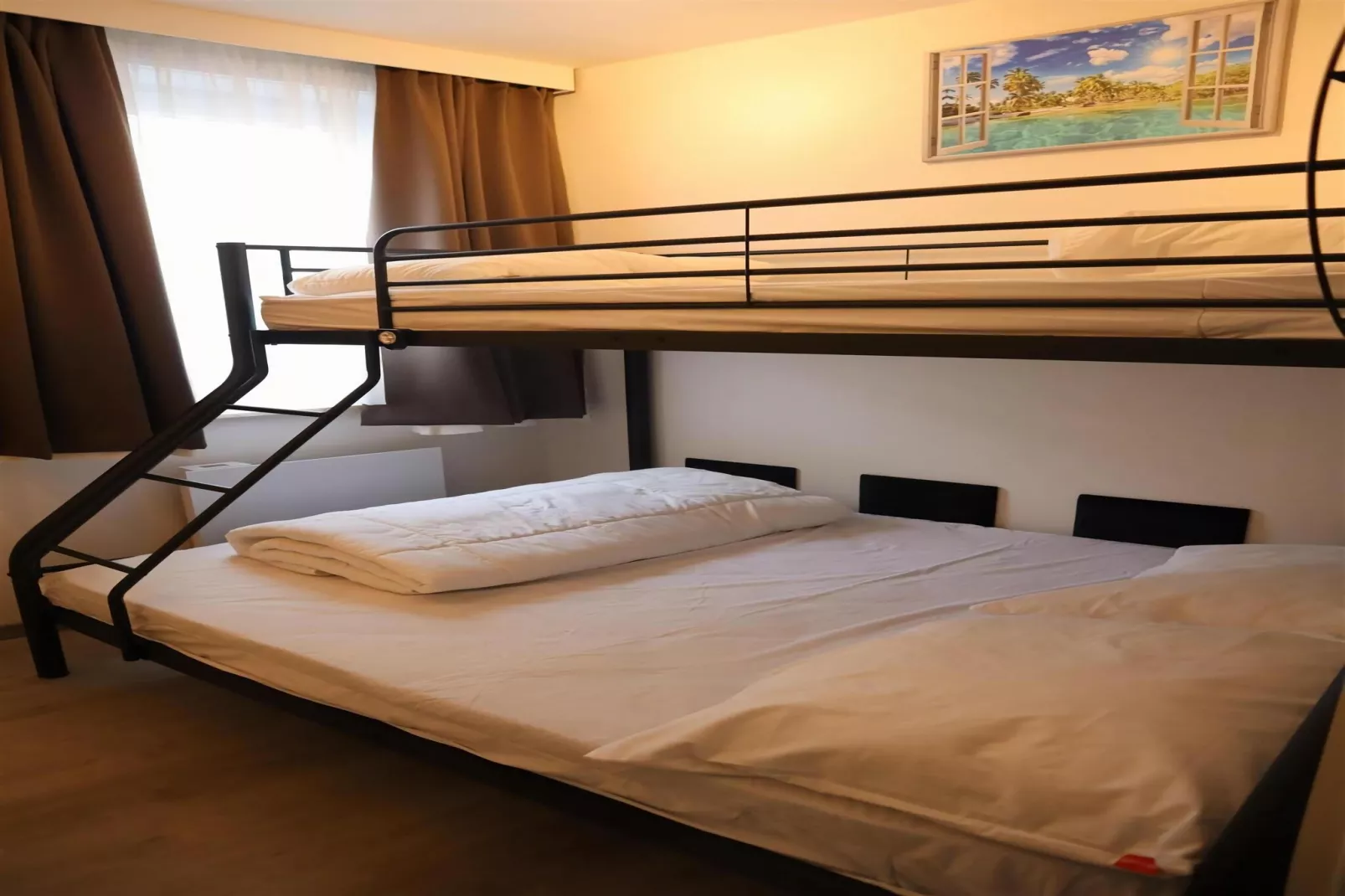 PANORAMA B / 0202-Bedroom