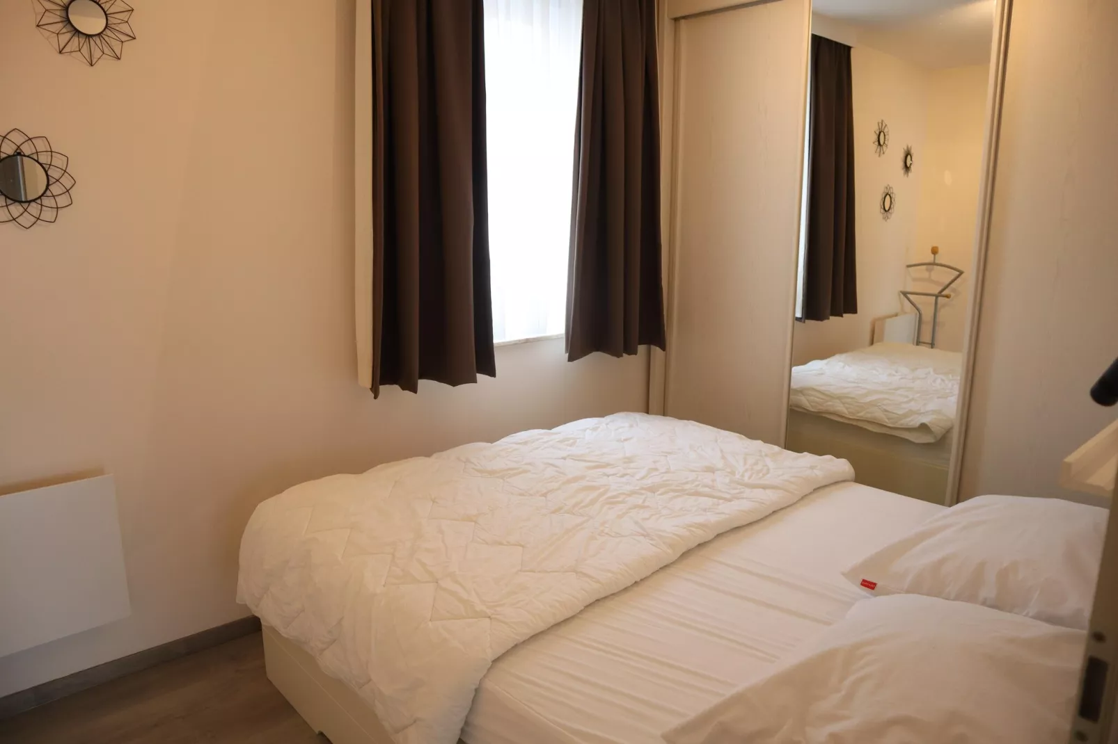 PANORAMA B / 0202-Bedroom