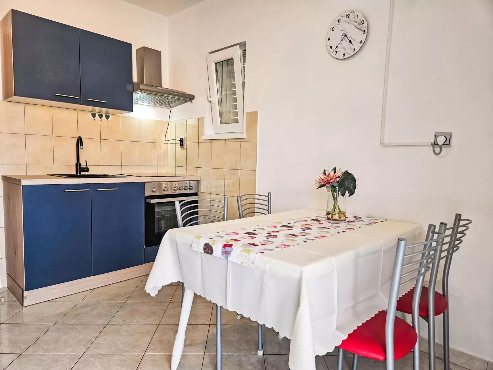 Slavica-Inside