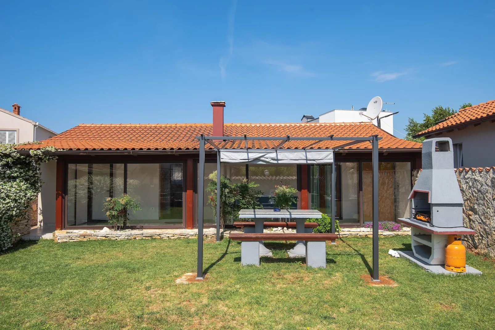 House Jasminka-Exterior summer