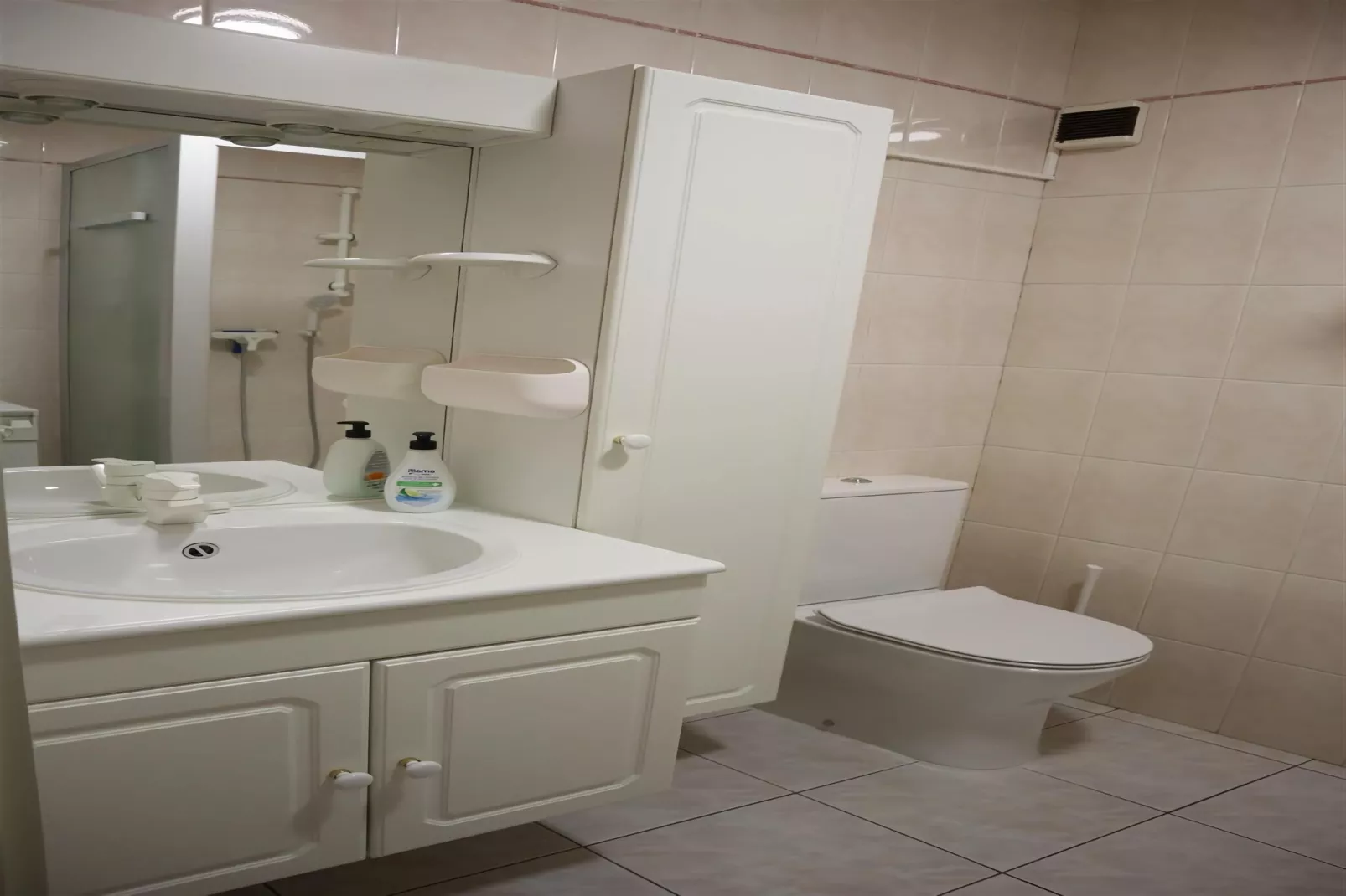 PANORAMA B / 0202-Bathroom