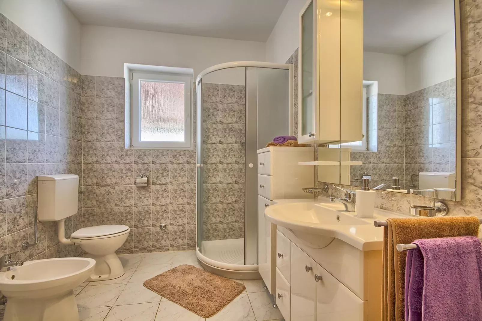 Casa Nina & Tea-Bathroom