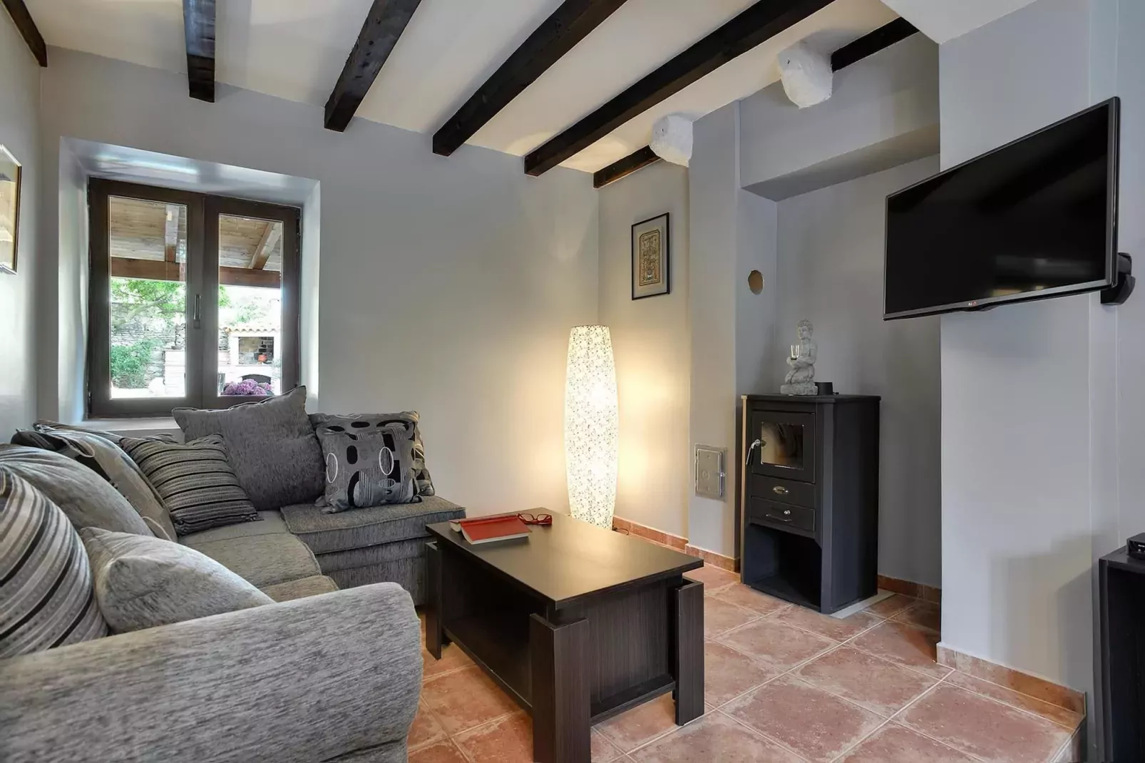 Villa BR-Living room