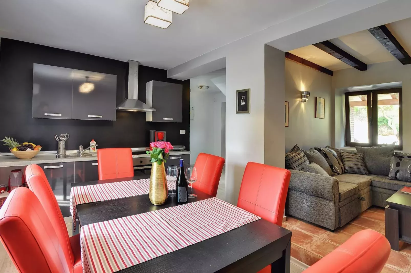 Villa BR-Dining room