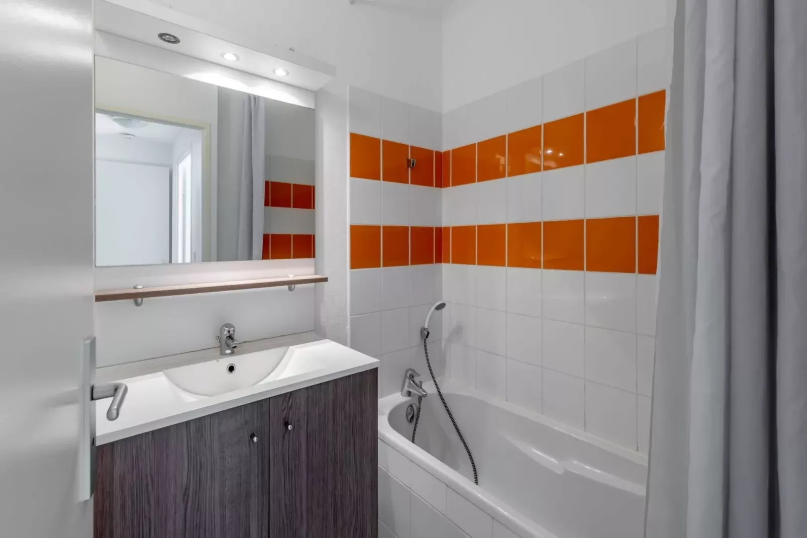 Le Domaine des Grands Lacs 2-Bathroom