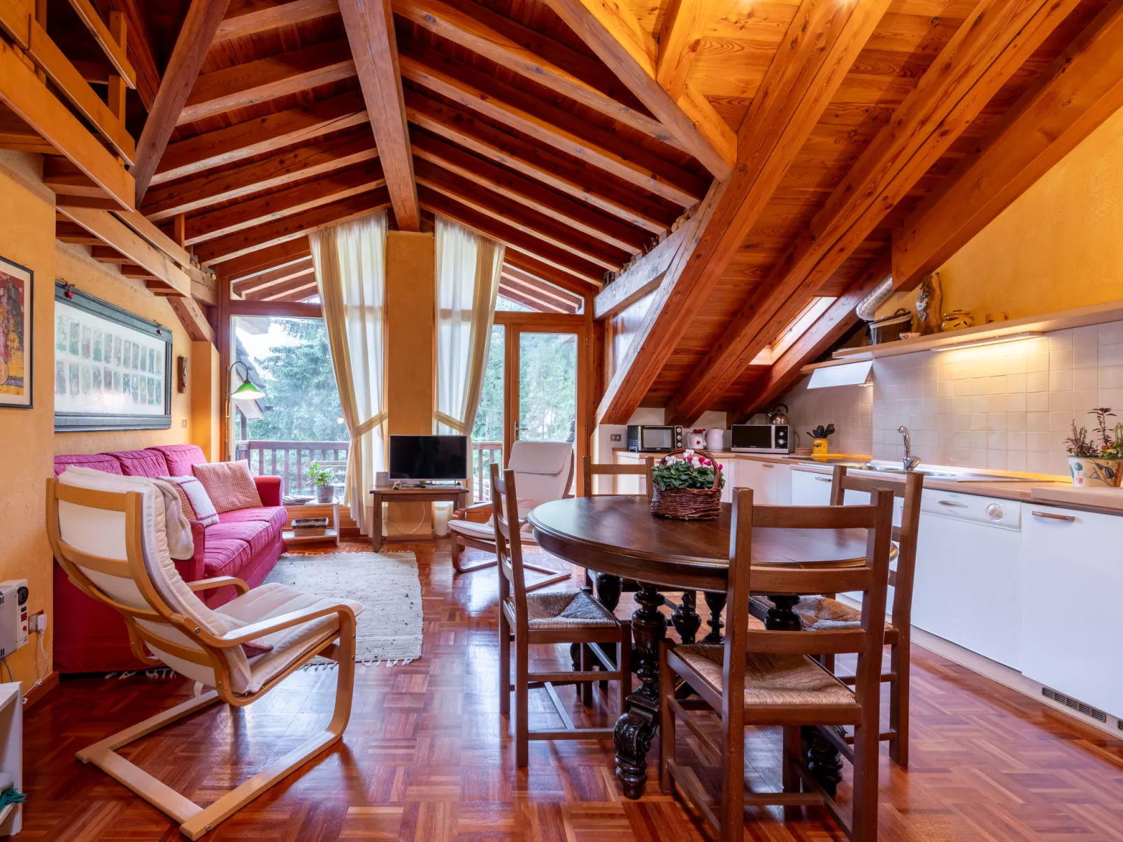 Chez Les Roset-Inside