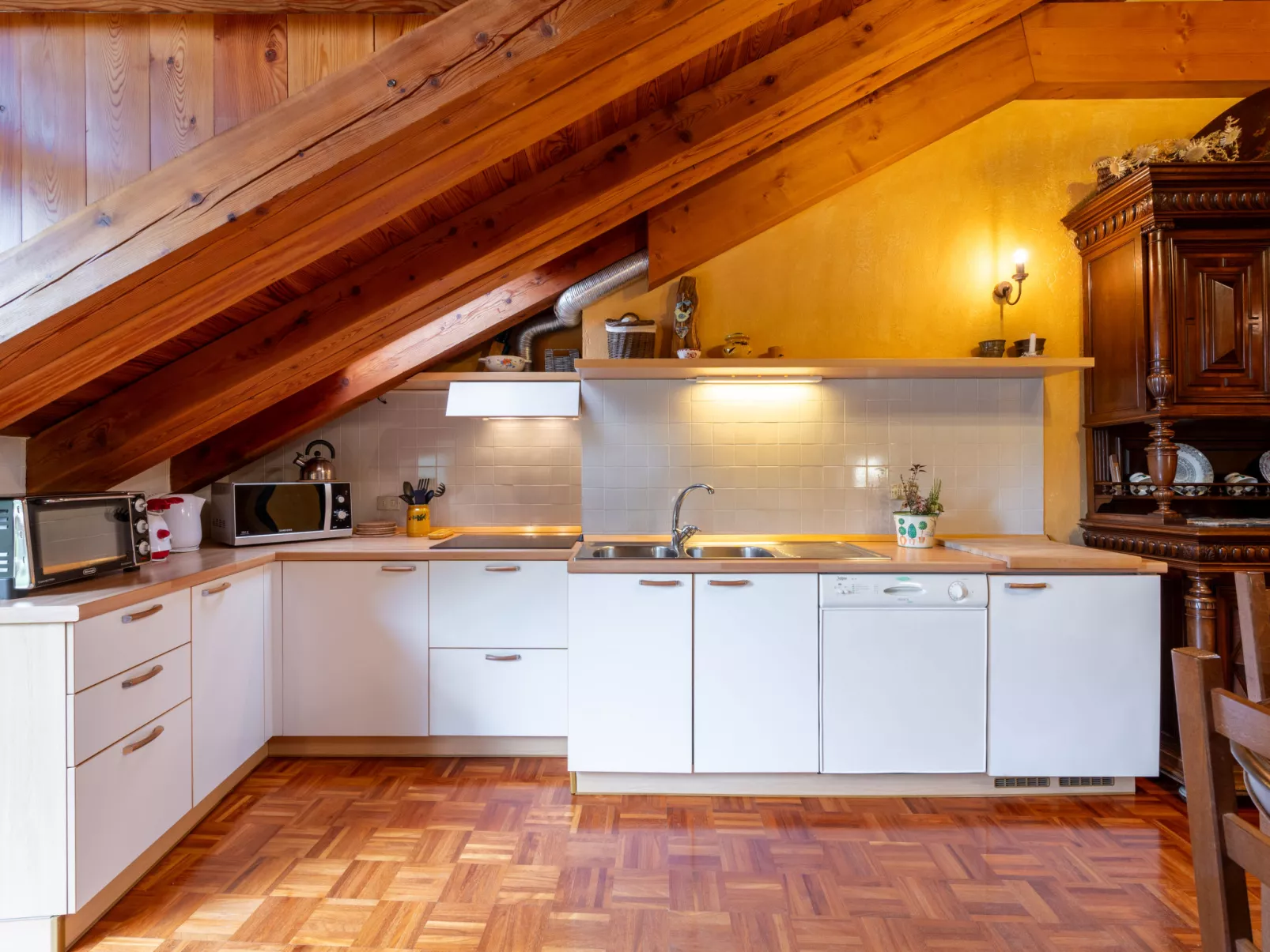 Chez Les Roset-Inside