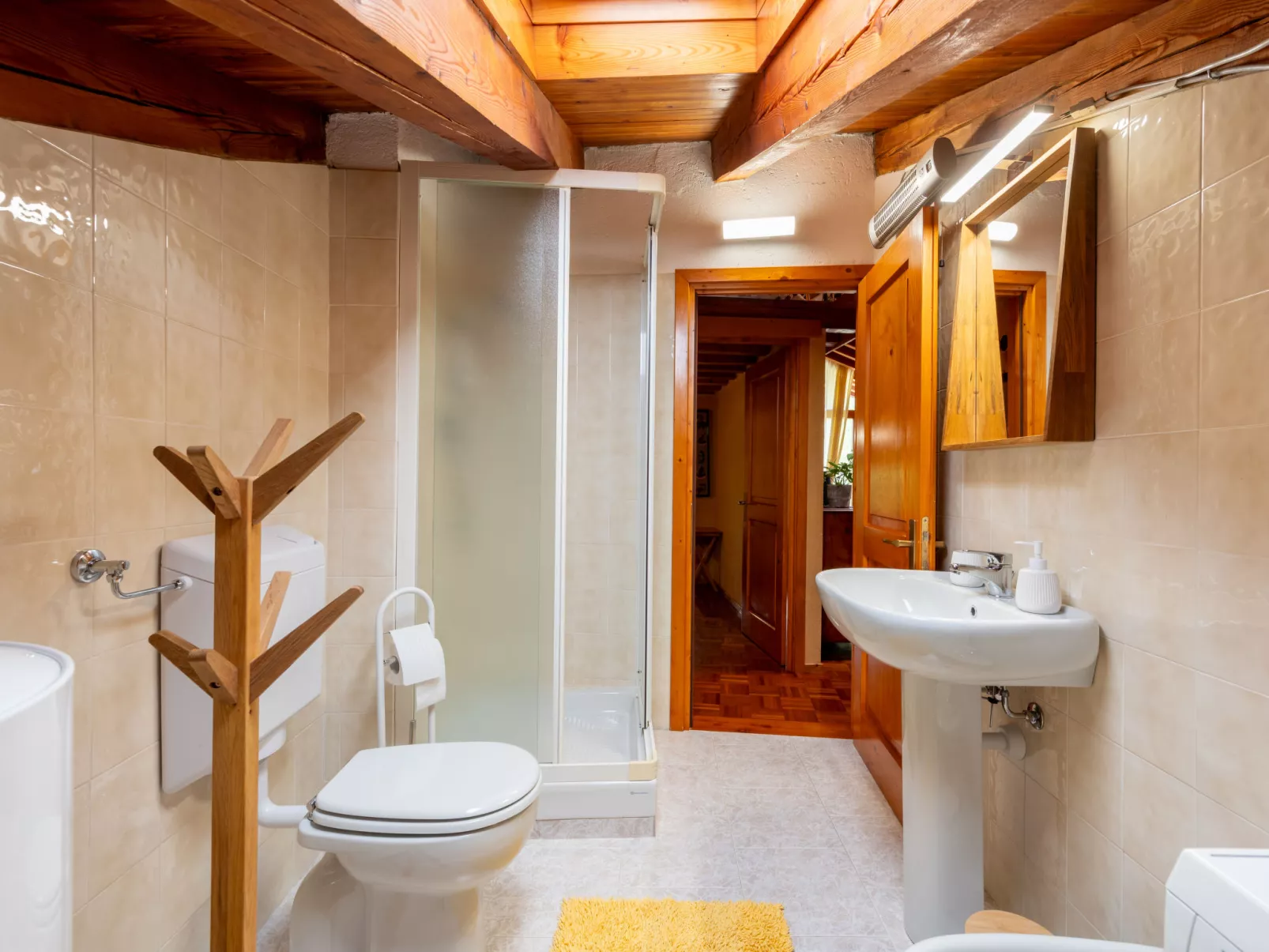 Chez Les Roset-Inside