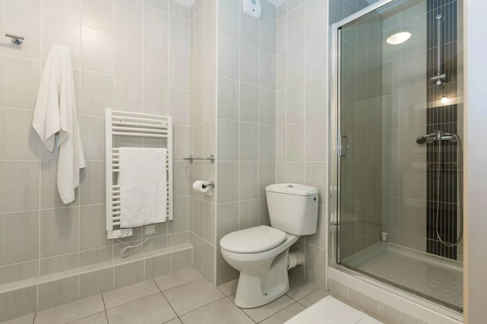 Residence de la Plage 5-Bathroom