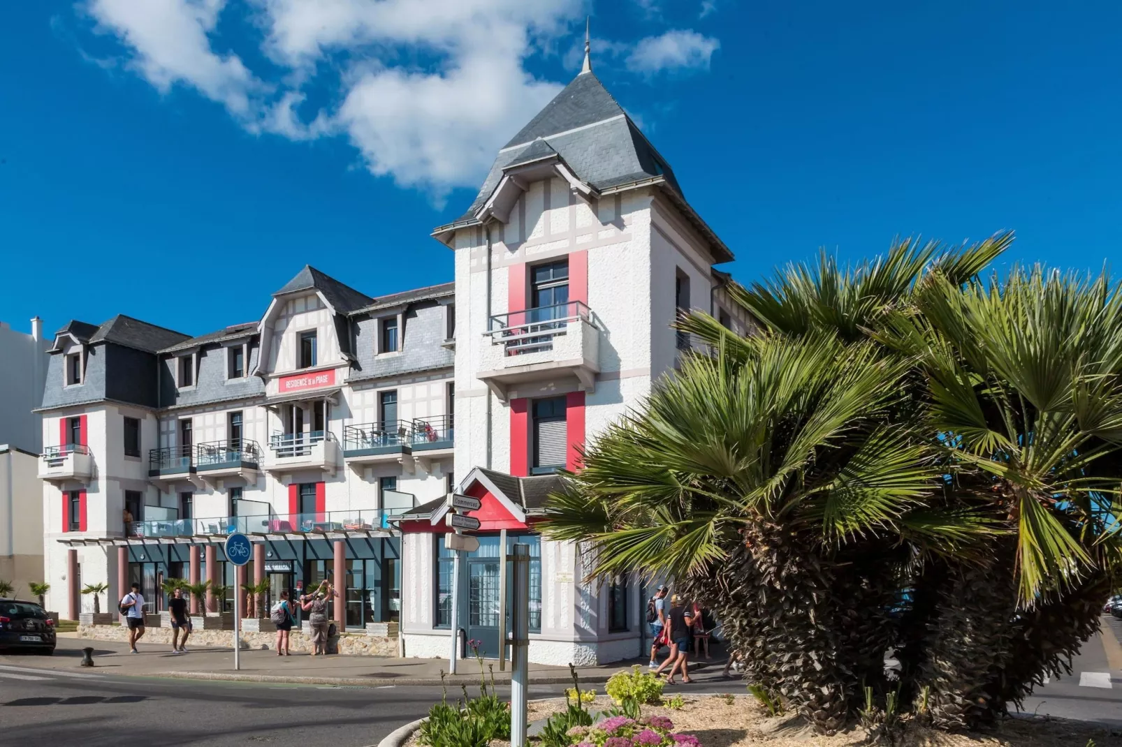 Residence de la Plage 9-Exterior summer