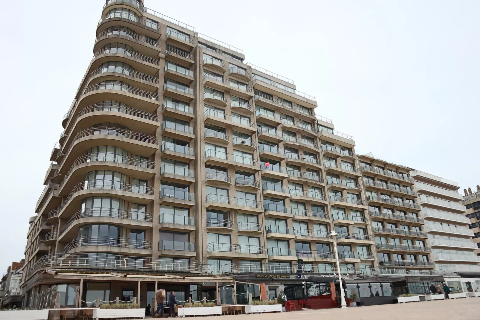 CASINO AB / A0104-Exterior summer
