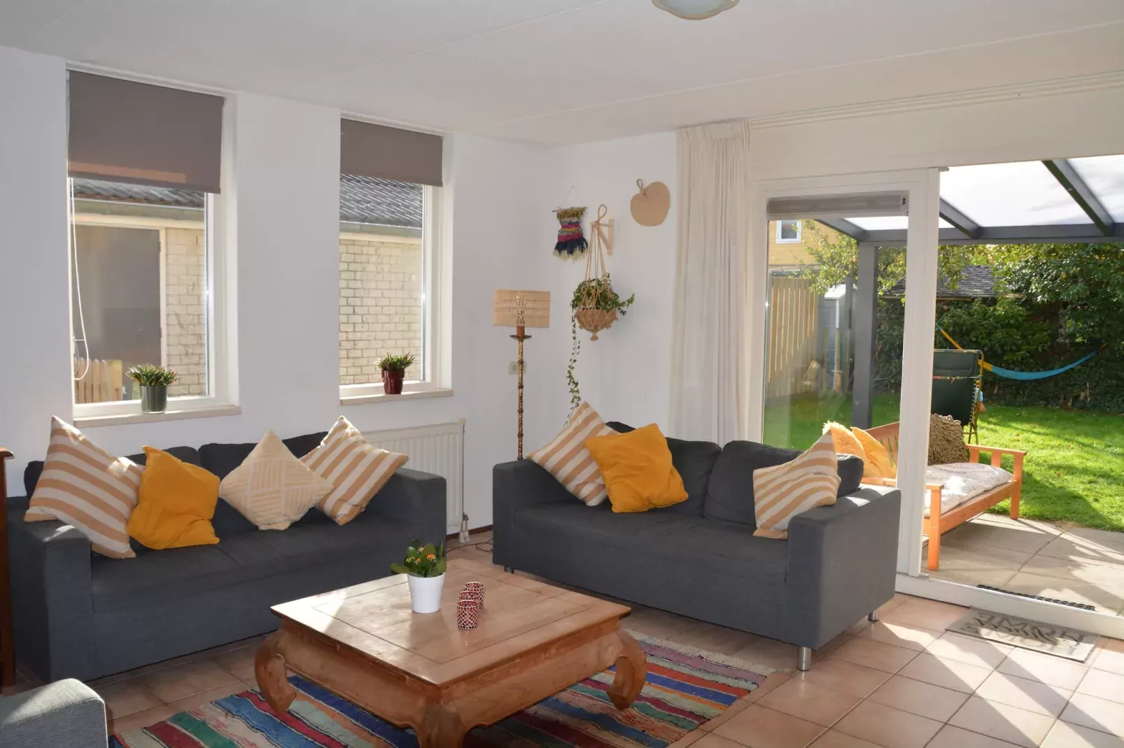Villapark De Oesterbaai 110-Living room