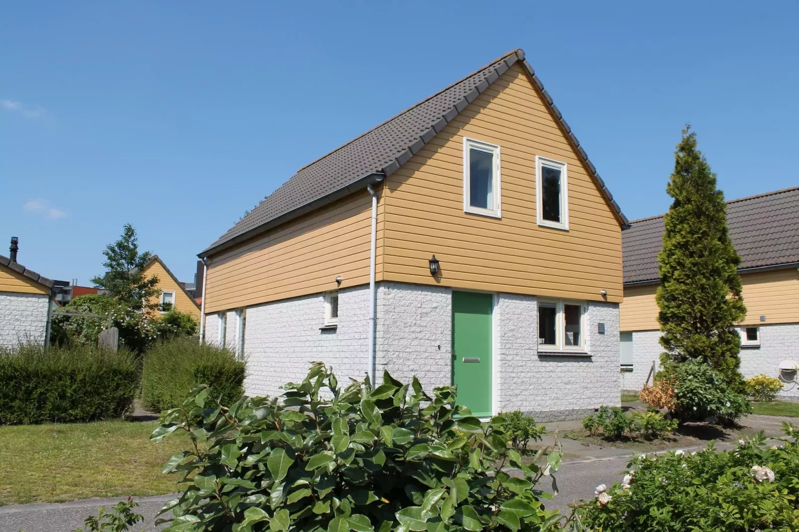 Villapark De Oesterbaai 110-Exterior summer