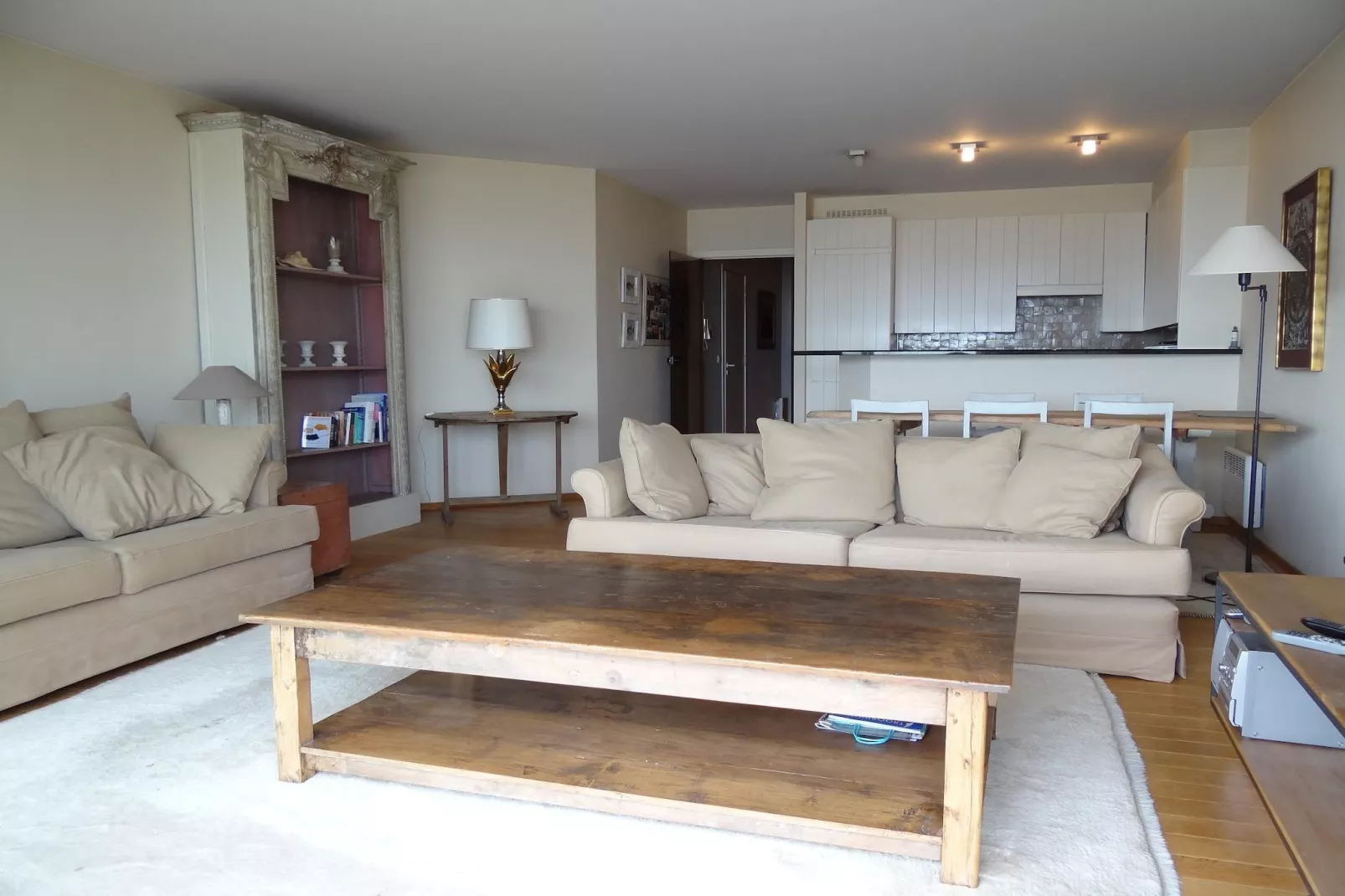 CASINO AB / A0104-Living room