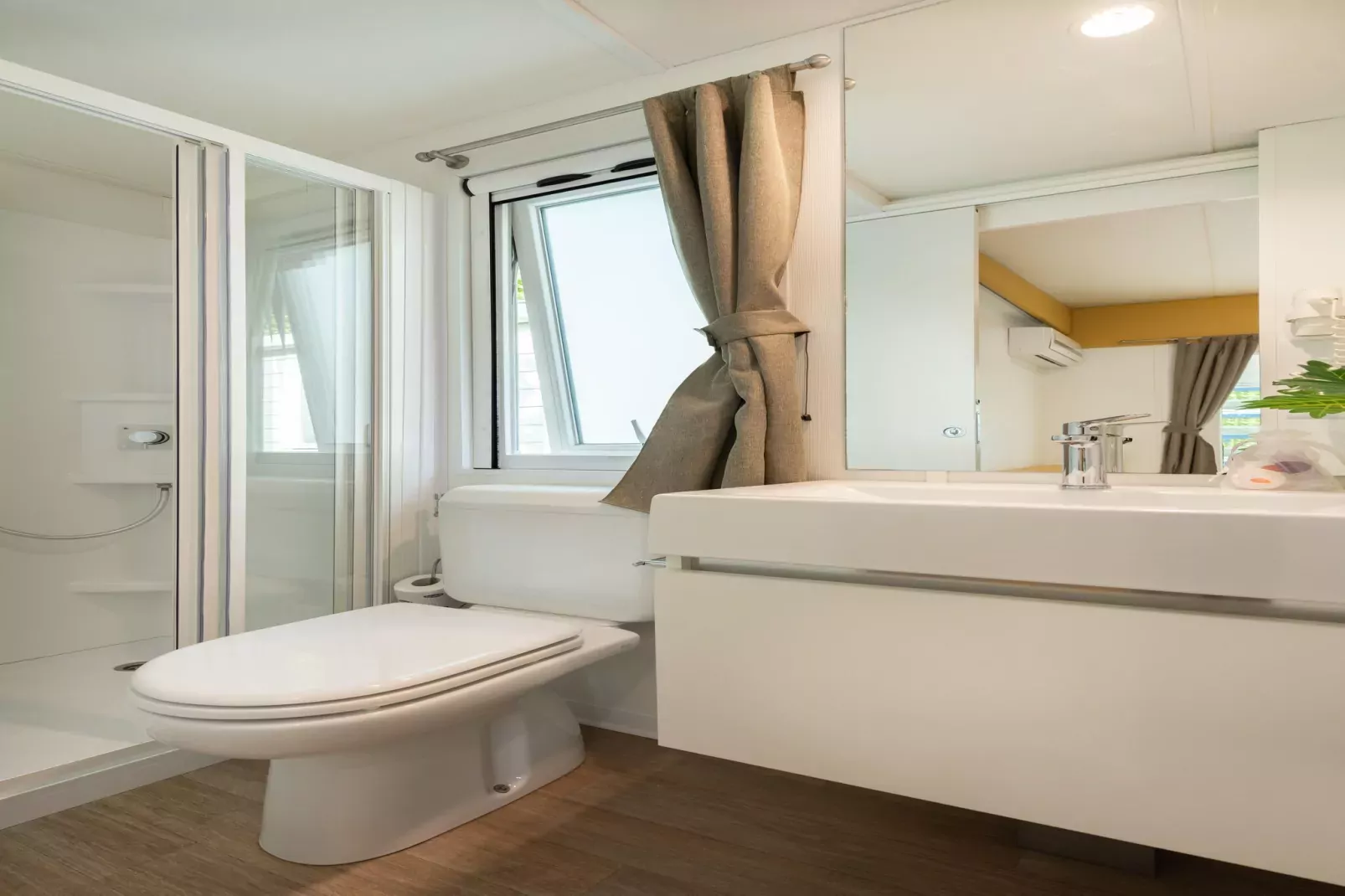 Mobile Homes San Francesco Desenzano-Garda Family-Bathroom