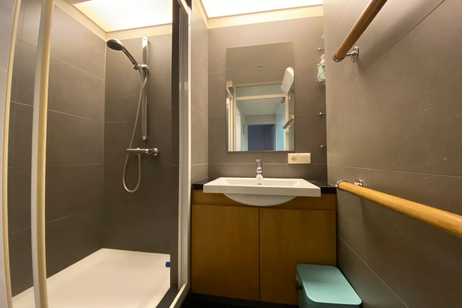 CASINO AB A0203GAR-Bathroom