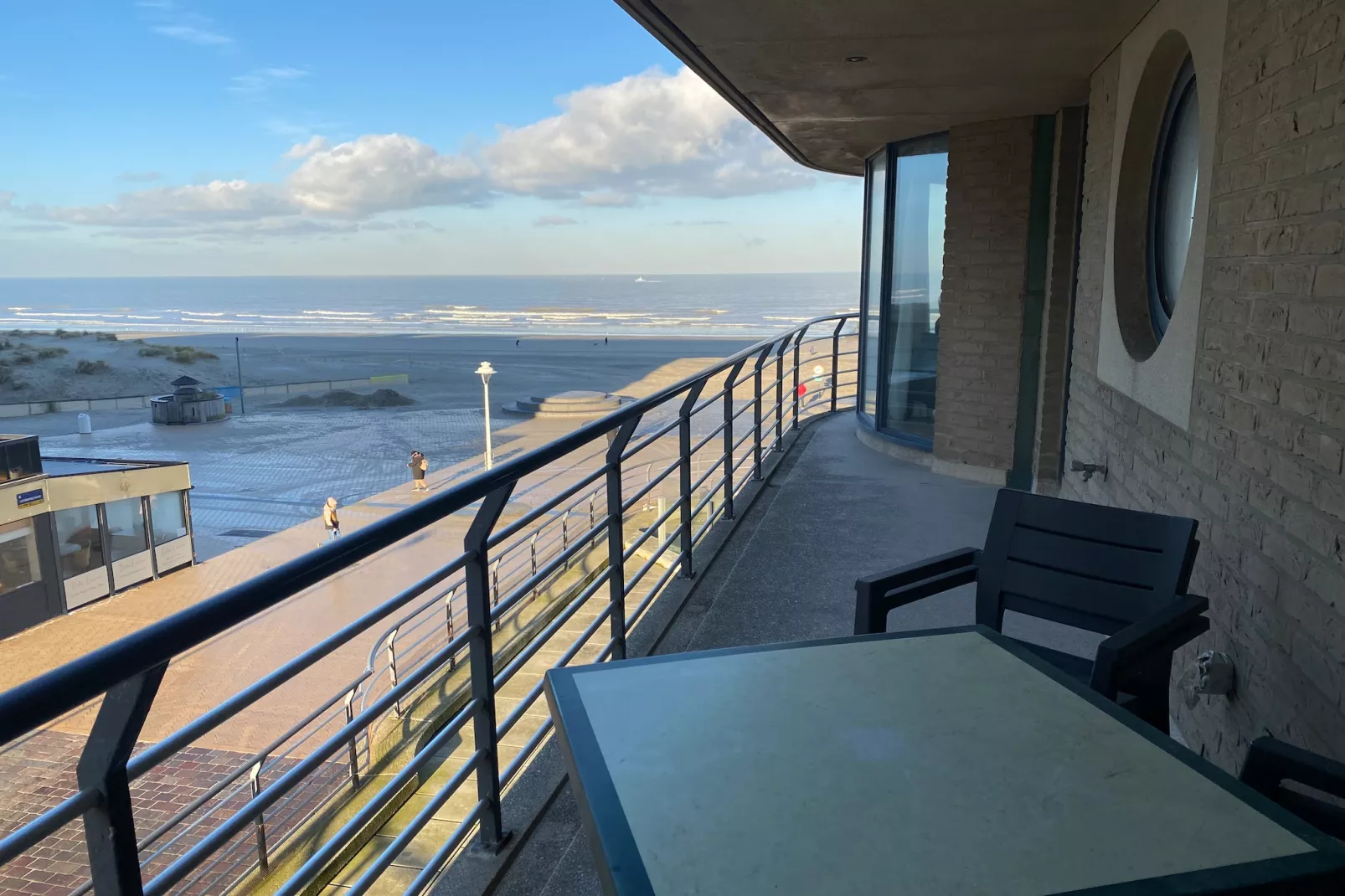 CASINO AB A0203GAR-Terrace balcony