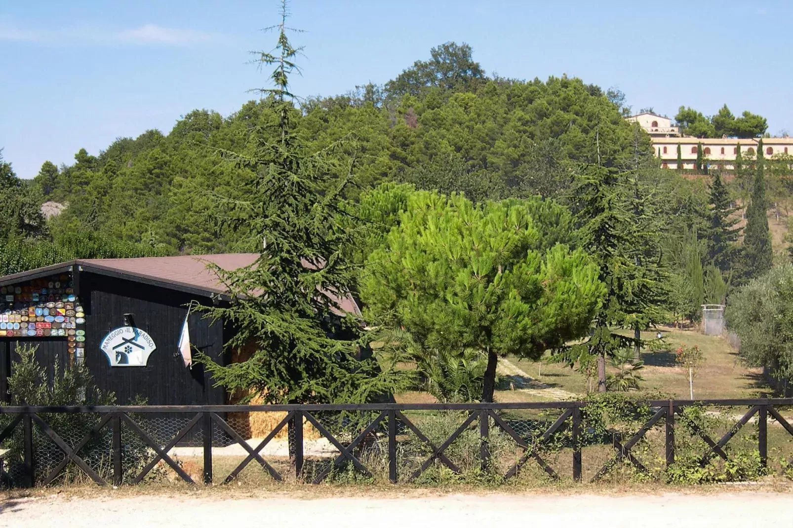 Residence La Ginestra, Montelparo-bilo-Areas summer 1km