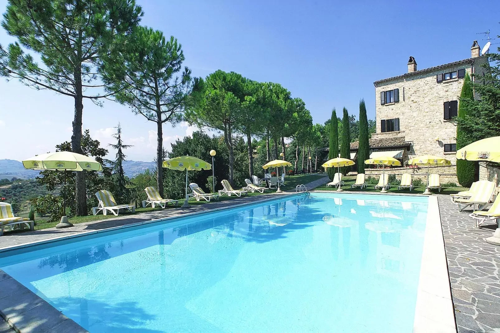 Residence La Ginestra, Montelparo-trilo-Pool