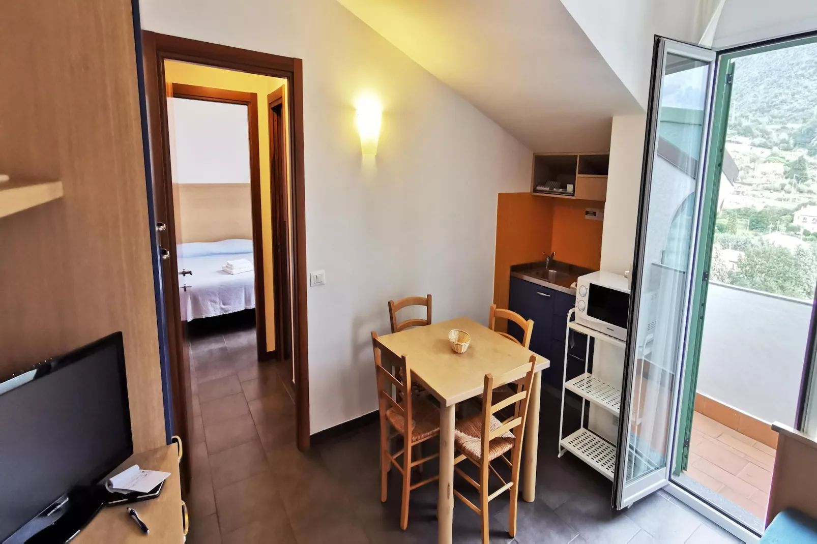 Residence Dei Fiori Pietra Ligure - B4-Dining room