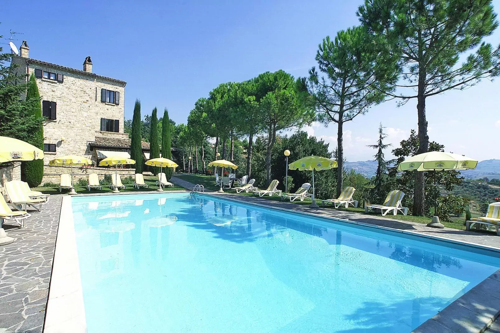 Residence La Ginestra, Montelparo-trilo-Pool