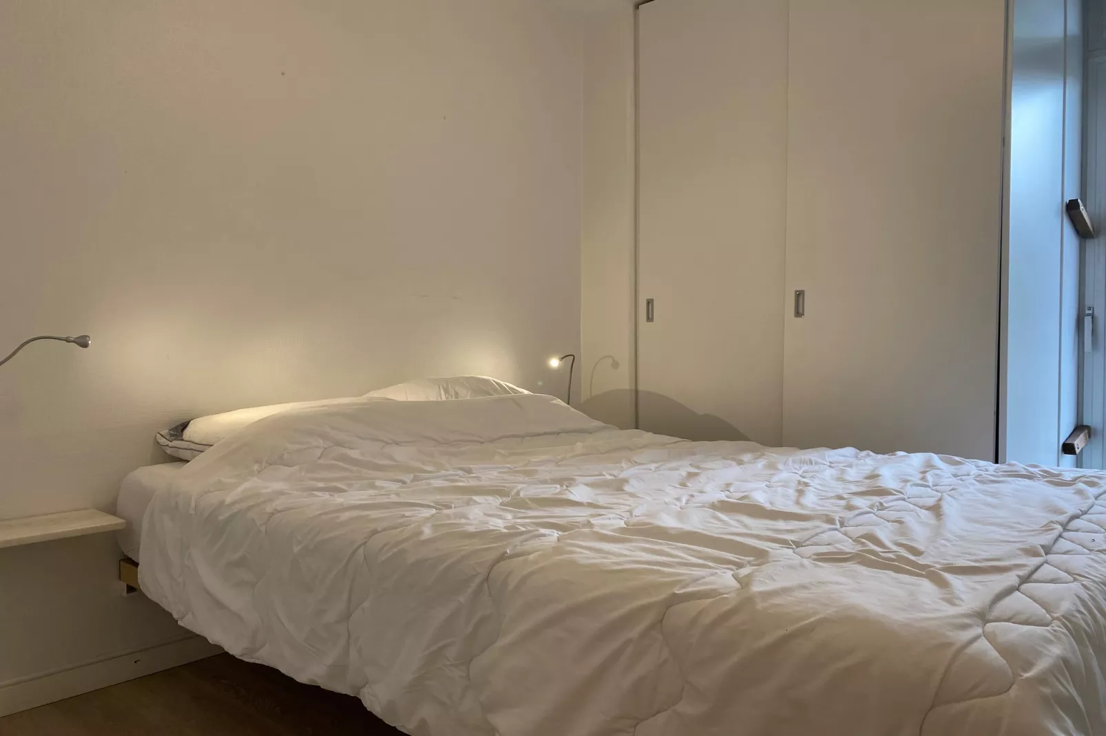 VIVIANE 0501-Bedroom