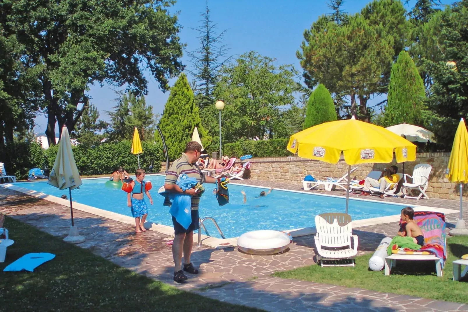 Residence La Ginestra, Montelparo-trilo-Areas summer 1km