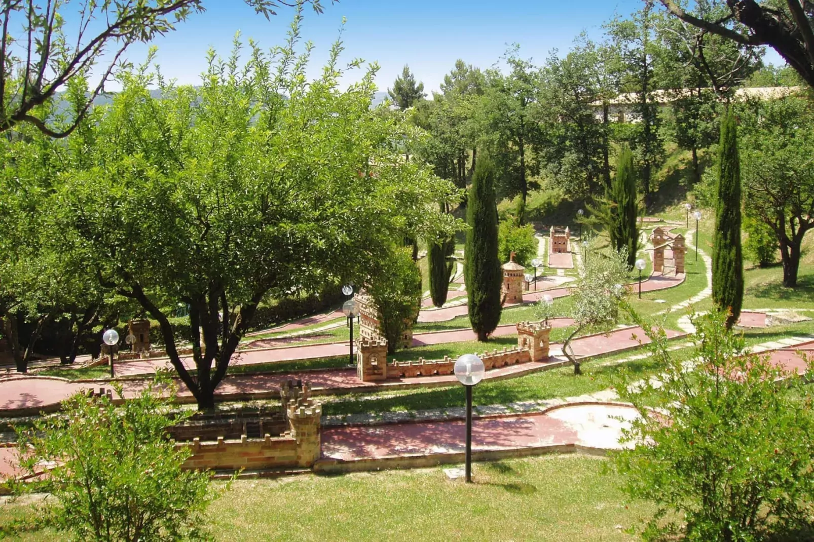 Residence La Ginestra, Montelparo-trilo-Areas summer 1km