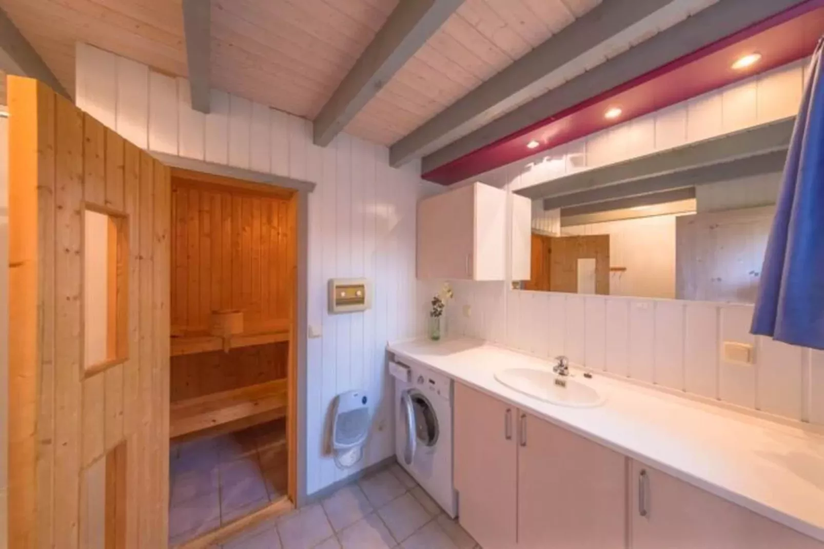 FH Wildgans Comfort Nr 75-Bathroom