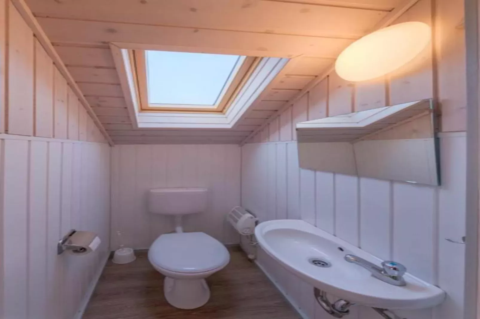 FH Wildgans Comfort Nr 75-Bathroom