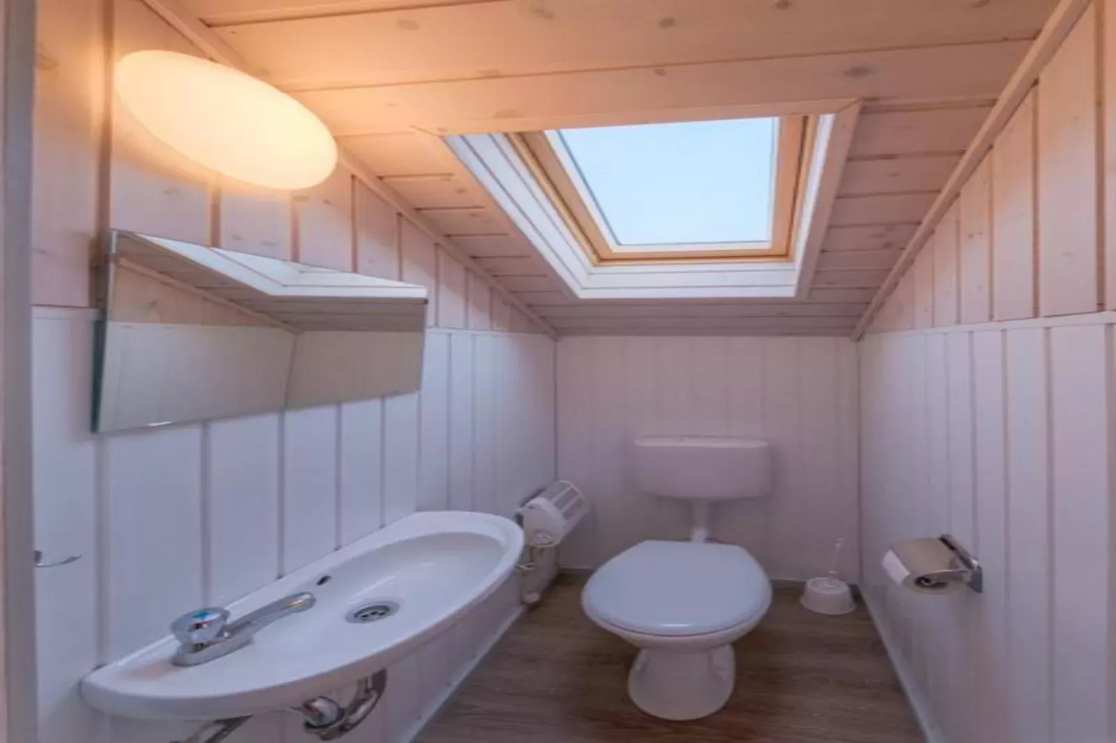 FH Wildgans Comfort Nr 75-Bathroom